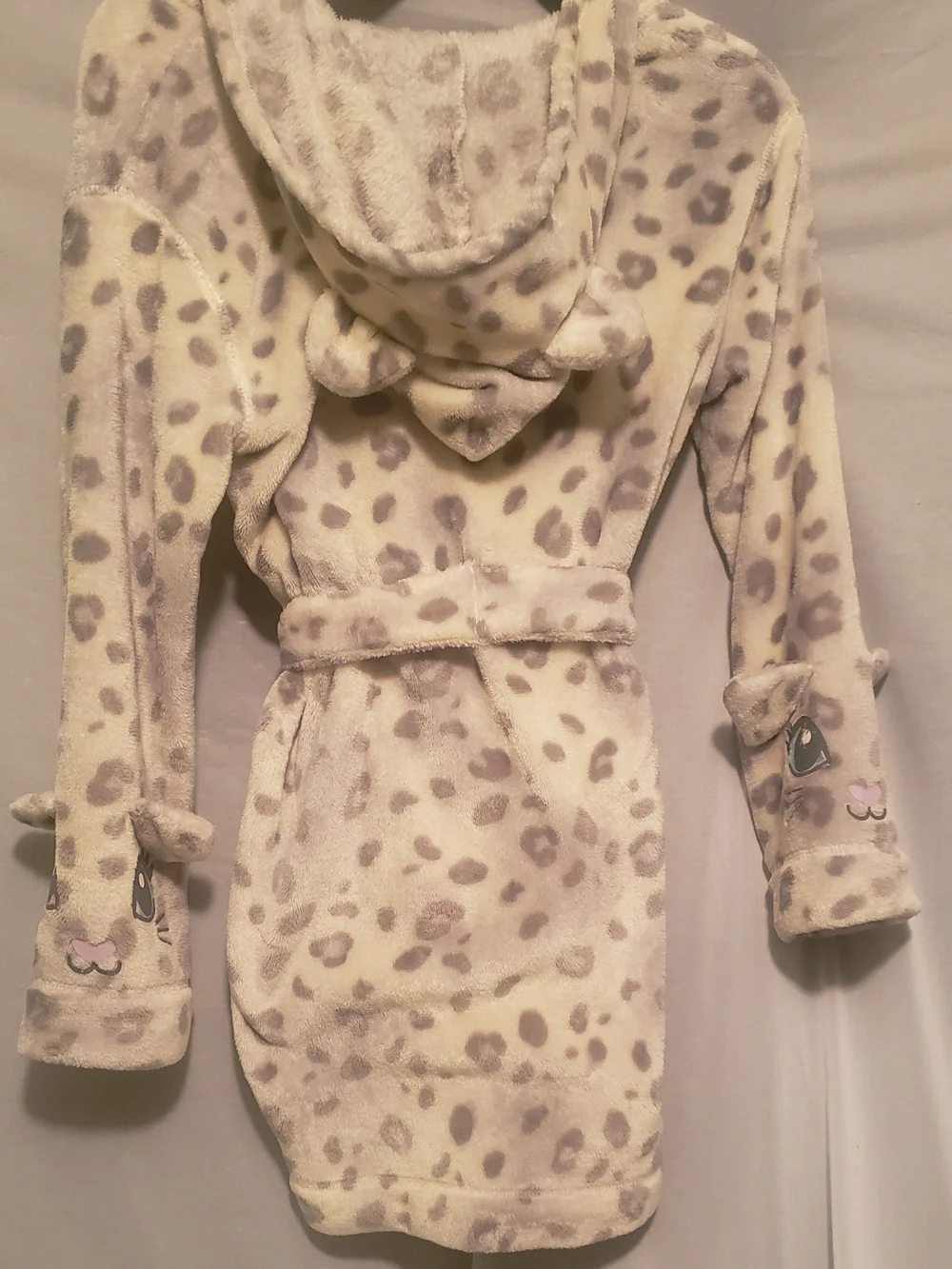 Girls Plush Soft Leopard Hooded Robe with Animal Ears